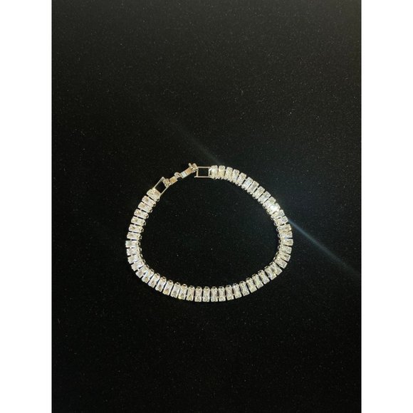 CZ Tennis Bracelet, Rectangular Diamond CZ Bracelet, Baguette Bracelet, Layering - Picture 2 of 8